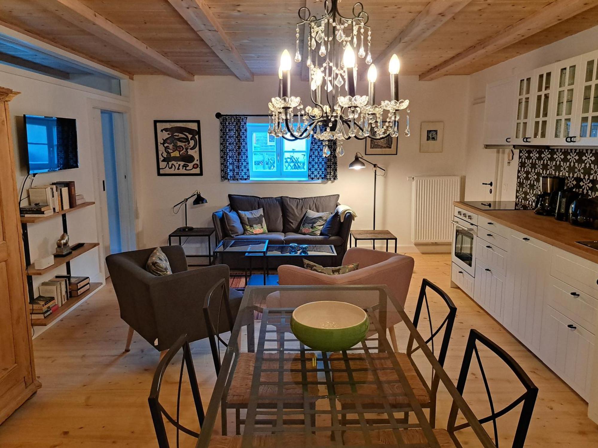 Neu! Ferienwohnungen Im Lueftlmalereck, Hennalahaus Oberammergau Exterior foto