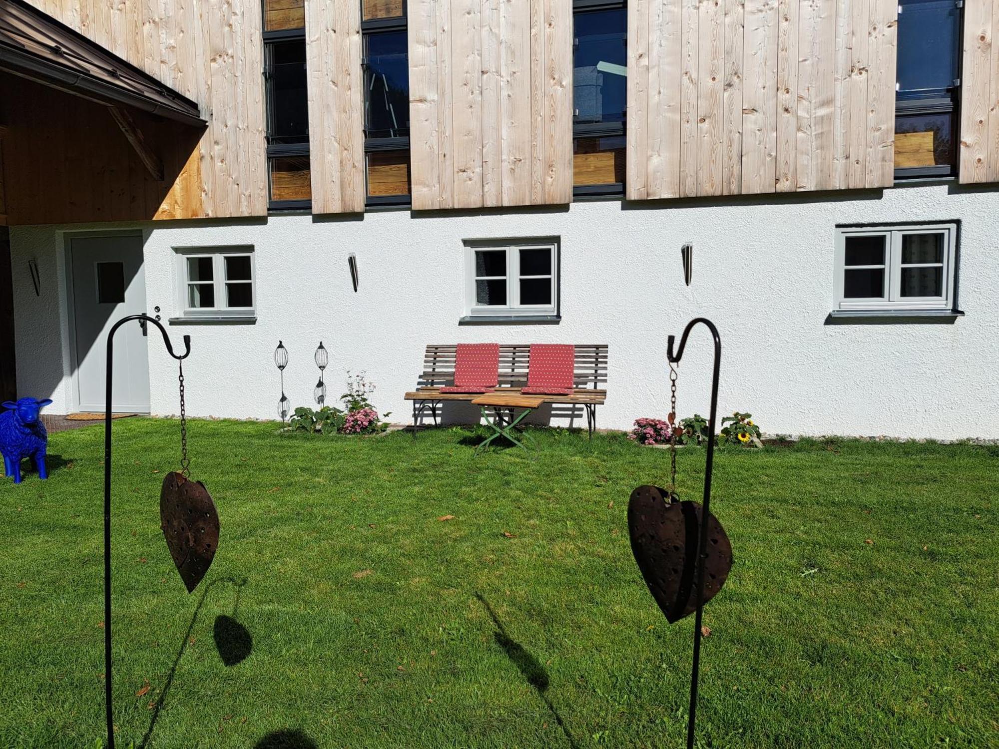 Neu! Ferienwohnungen Im Lueftlmalereck, Hennalahaus Oberammergau Exterior foto