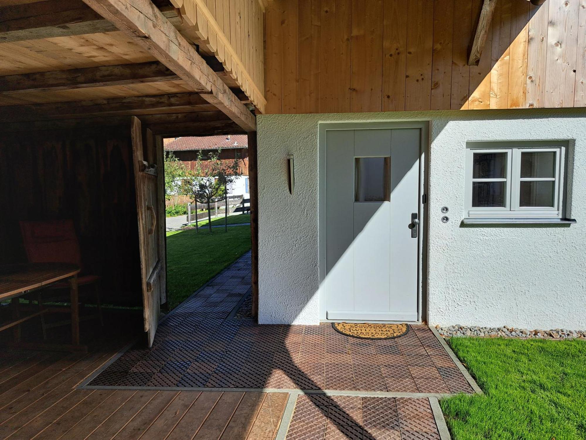 Neu! Ferienwohnungen Im Lueftlmalereck, Hennalahaus Oberammergau Exterior foto