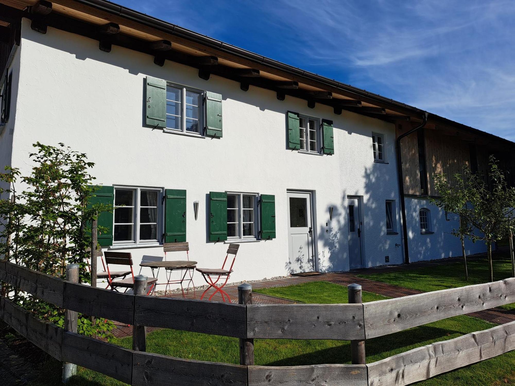 Neu! Ferienwohnungen Im Lueftlmalereck, Hennalahaus Oberammergau Exterior foto