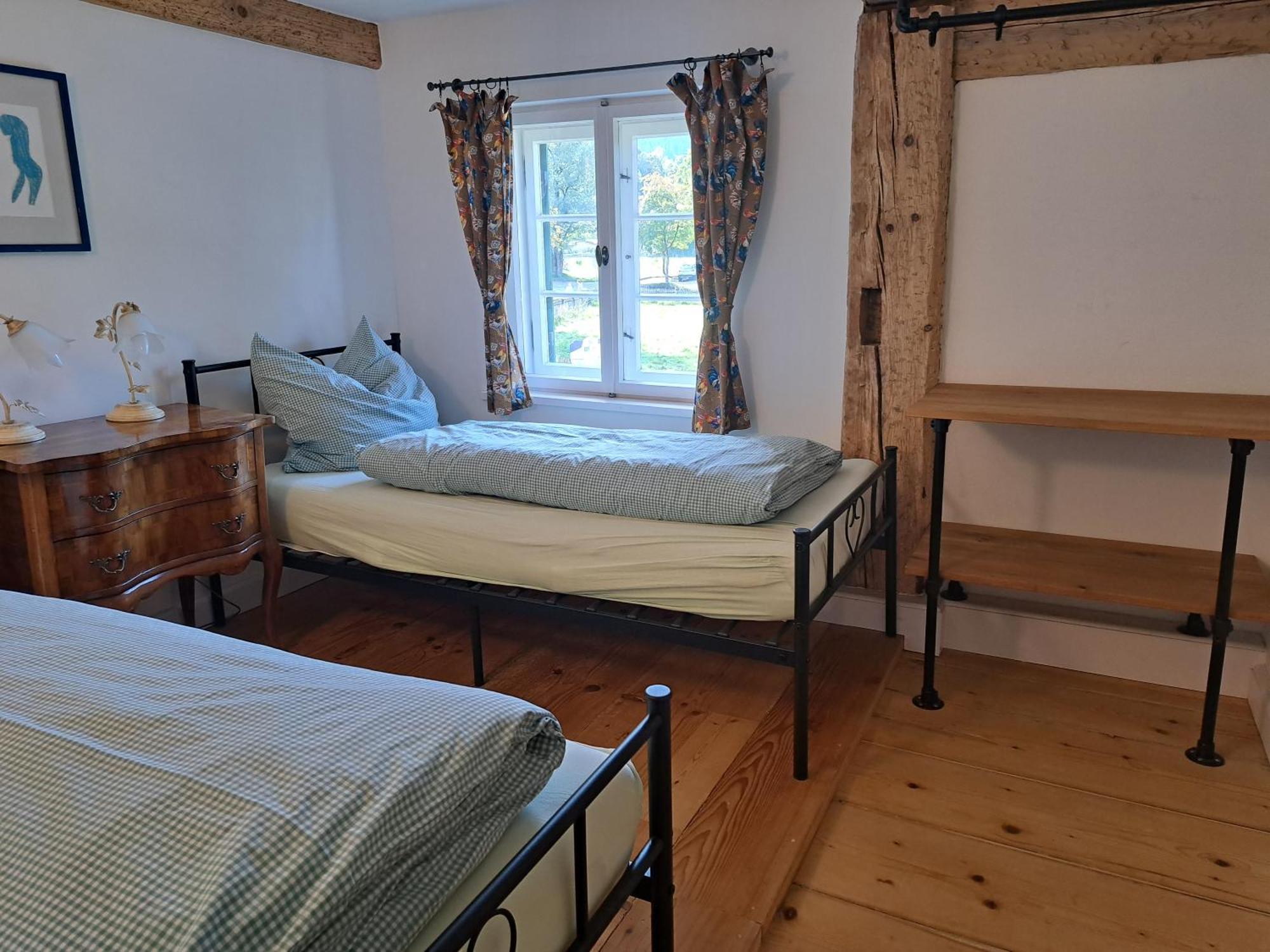 Neu! Ferienwohnungen Im Lueftlmalereck, Hennalahaus Oberammergau Exterior foto