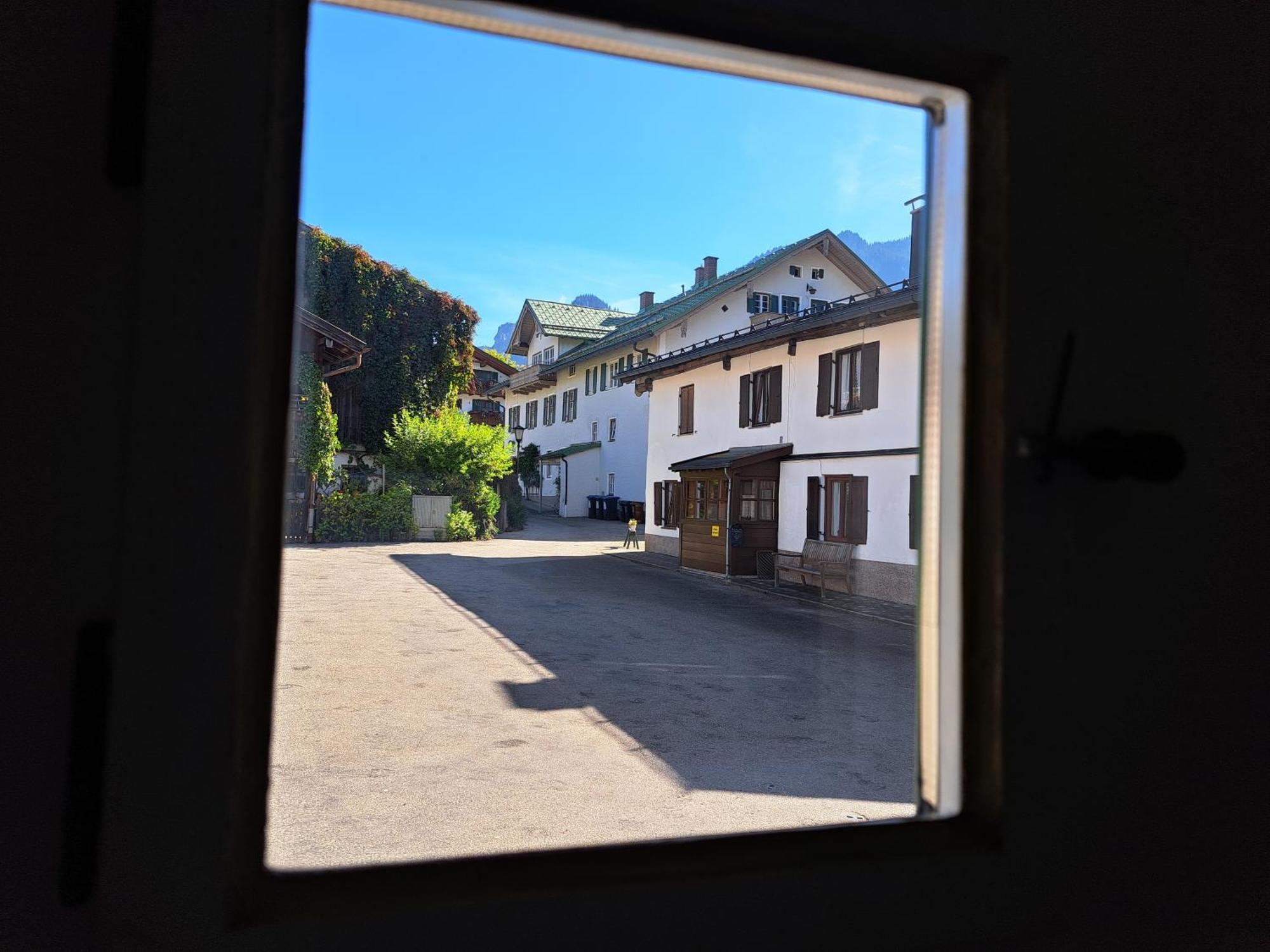Neu! Ferienwohnungen Im Lueftlmalereck, Hennalahaus Oberammergau Exterior foto